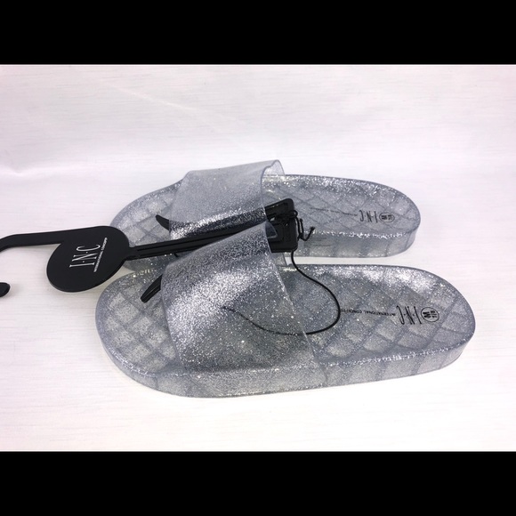 INC International Concepts - Clear Glitter Slides - Picture 2 of 5
